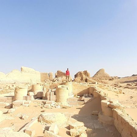 Отель Tut Pyramids View Каир Экстерьер фото